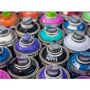 Spuitbussen en lakstiften